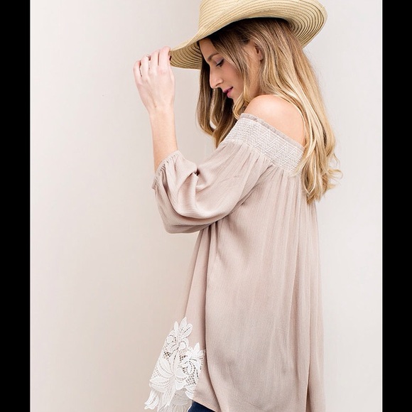 Kori America Off the Shoulder Women’s Mocha Top Lace Trim Size S, M, L NWT - Picture 4 of 10